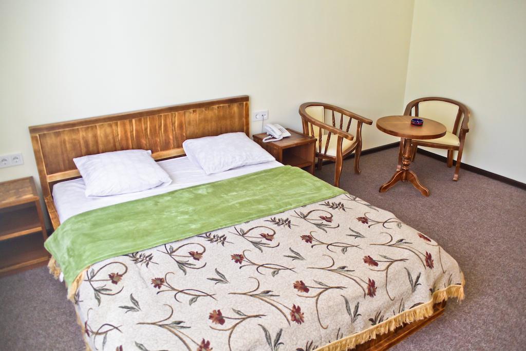Cowboy Hotel Odessa Kamer foto